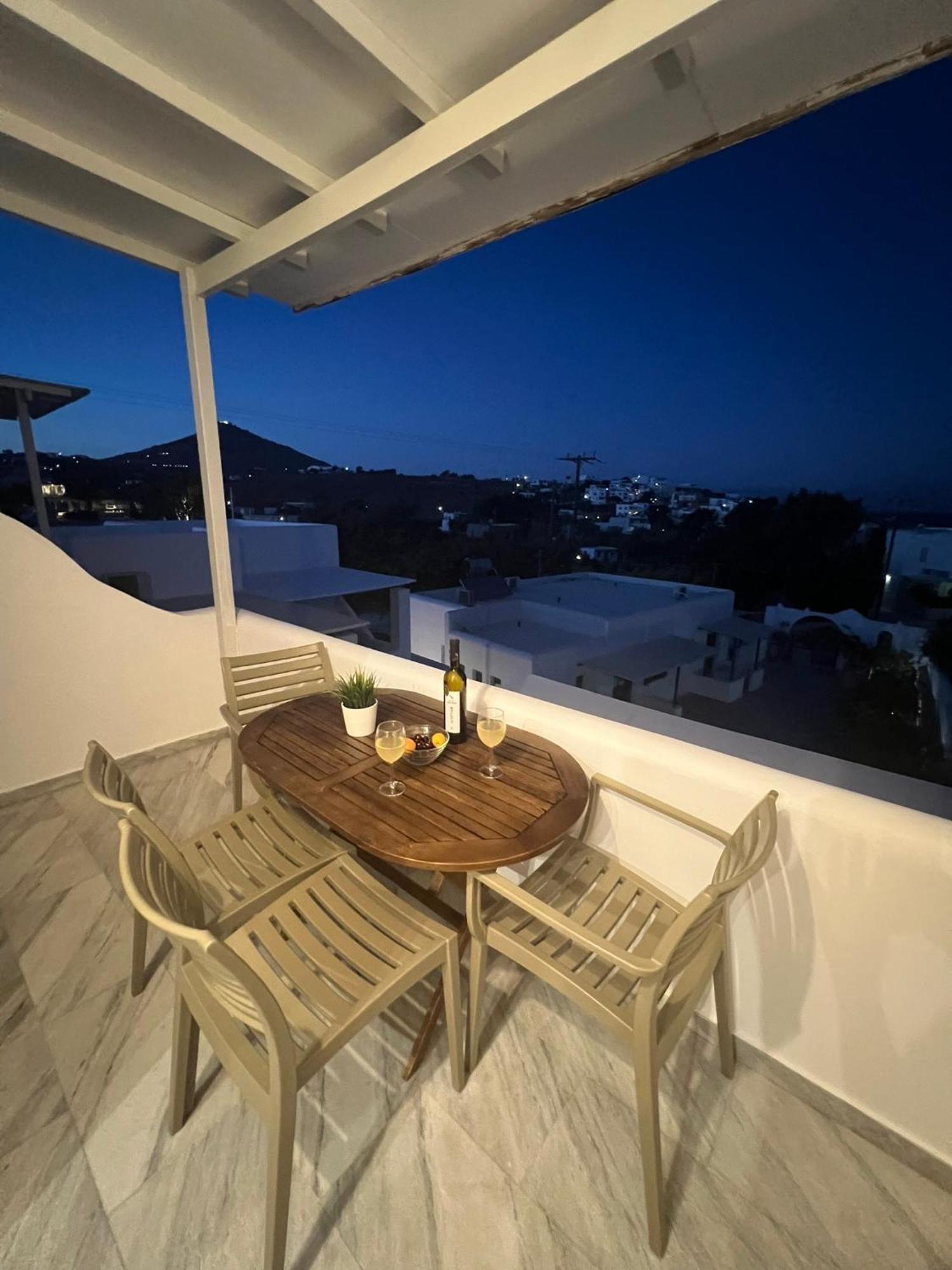 Caeli Paros By Kostas & Joanna Studios Логарас Экстерьер фото